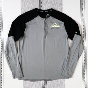 Nike Trail Running Element 1/4 Zip Pullover | Medium